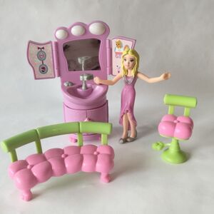 Polly Pocket Totally Trendy Pets Paw Spa Sink/Vanity  Couch Chair Doll Mattel Y2